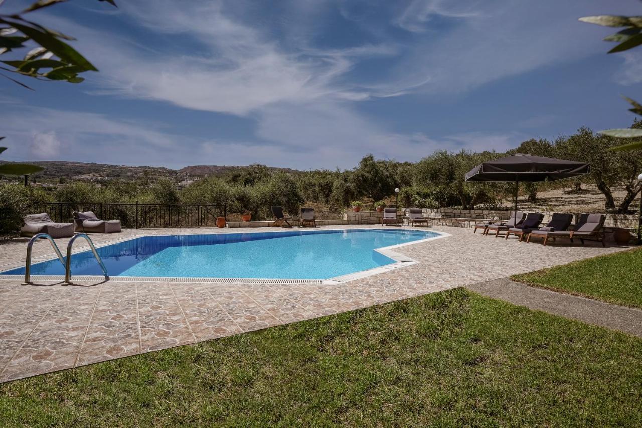 Lefkothea Villas With Large Pool, Bbq & Playground Adelianos Kampos Exterior foto