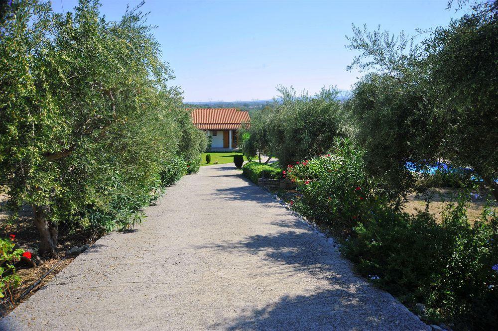 Lefkothea Villas With Large Pool, Bbq & Playground Adelianos Kampos Exterior foto