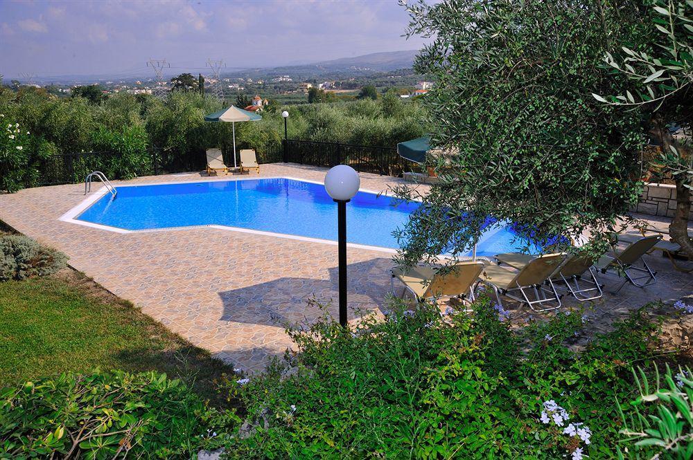 Lefkothea Villas With Large Pool, Bbq & Playground Adelianos Kampos Exterior foto