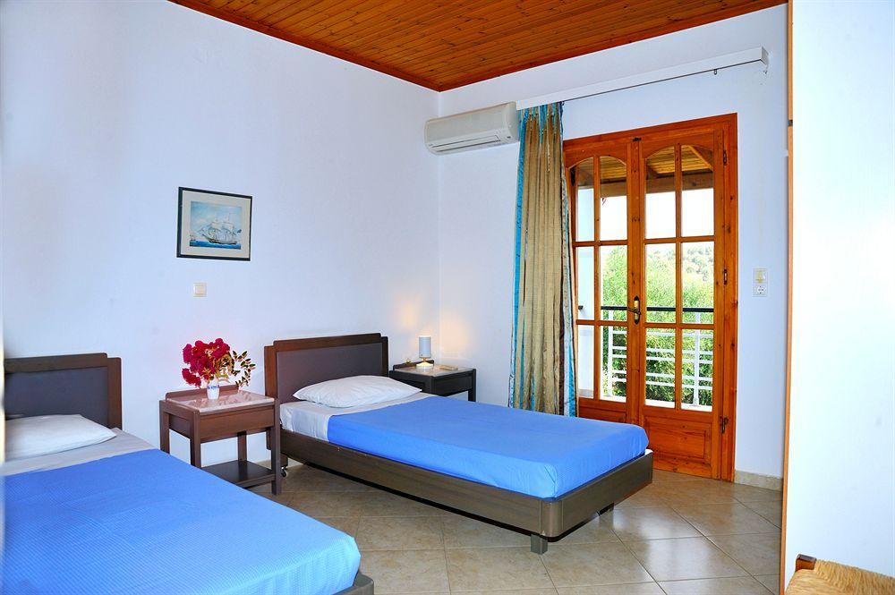 Lefkothea Villas With Large Pool, Bbq & Playground Adelianos Kampos Exterior foto